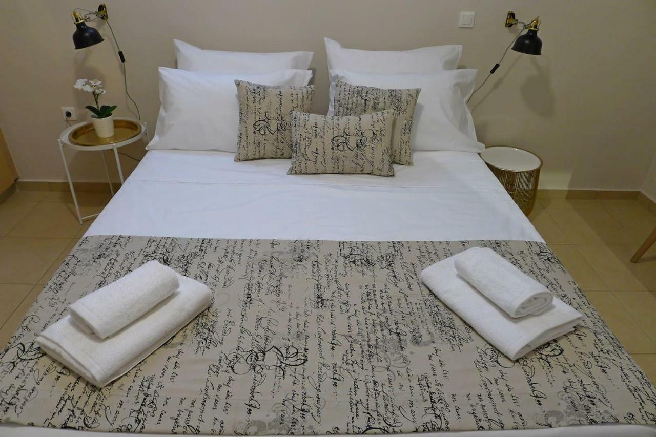Maria & Manos Guest House, Agios Onoufrios Beach Exterior photo
